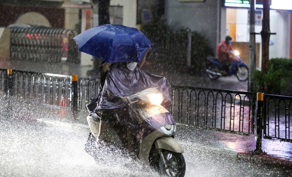 Đêm 17/4 gió mùa đông Bắc tiếp tục tăng cường, miền Bắc có mưa, trời chuyển rét