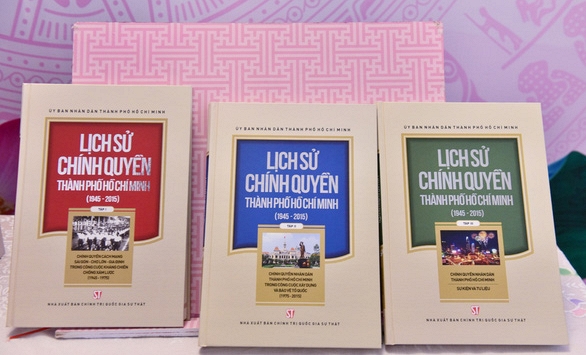 Bộ sách “Lịch sử chính quyền TP.HCM' giai đoạn 1945-2015 đã chính thức ra mắt sau 6 năm biên soạn
