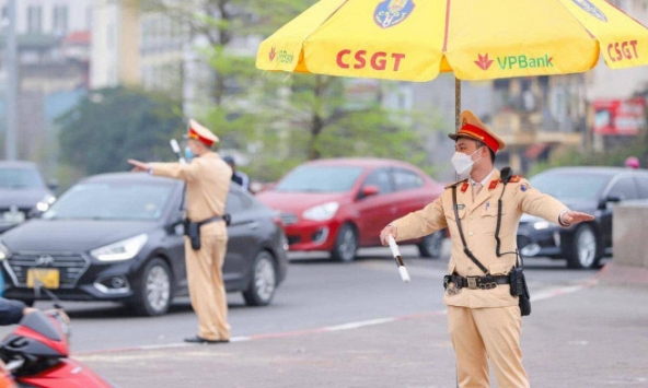 Cảnh sát giao thông khuyến cáo người dân tham gia giao thông khi diễn ra SEA Games 31