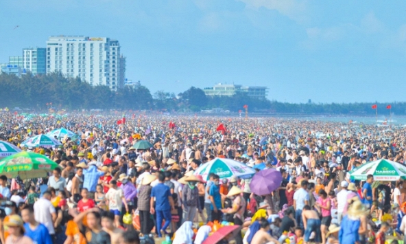  Cảnh chen chúc ở các điểm du lịch dịp nghỉ lễ 30/4 - 1/5