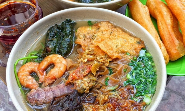 Những địa điểm food tour nổi tiếng nhất Việt Nam