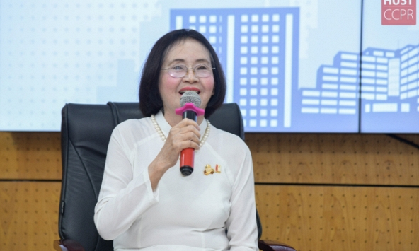 “Làm khoa học đầu tiên đừng nghĩ đến đồng tiền. Phải tập trung tạo ra những sản phẩm mà xã hội cần”