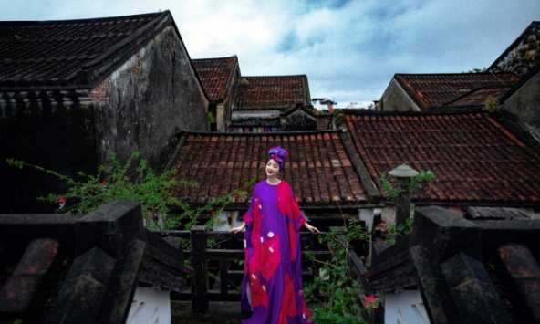 Những lần du khách thiếu tôn trọng di sản khiến Hội An phải lên tiếng 