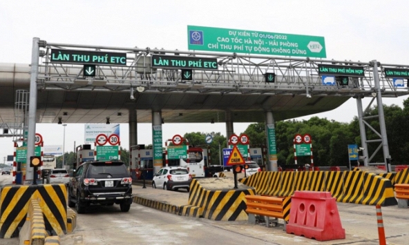 Xử phạt xe chưa dán thẻ thu phí không dừng vào cao tốc Hà Nội - Hải Phòng: vẫn còn nhiều bất cập