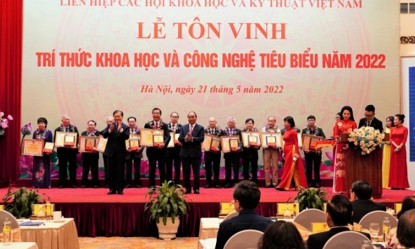 Tôn vinh 106 trí thức khoa học và công nghệ tiêu biểu năm 2022