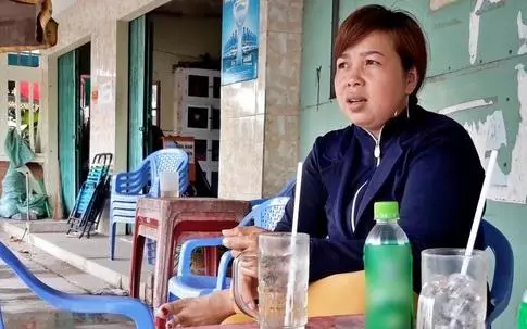 Chị bán vé số từ chối làm tỉ phú, làm điều khiến người đời bất ngờ