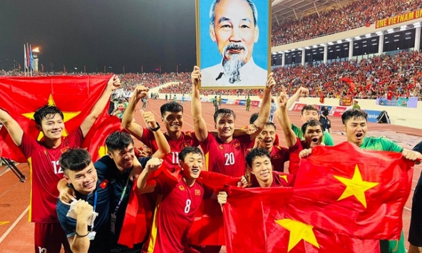 Số tiền thưởng mà đội tuyển bóng đá nam và nữ nhận được sau SEA Games 31 là bao nhiêu?