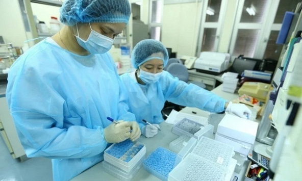 Nhà khoa học nữ trong đại dịch Covid-19: Chưa bao giờ yêu 2 tiếng 'bình thường' đến thế