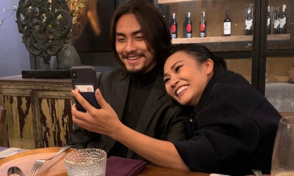 Phương Thanh bất ngờ công khai bạn trai kém 20 tuổi