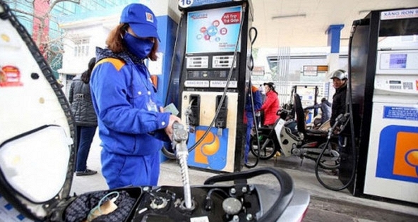 Giá xăng tại Việt Nam vượt 31.000 đồng/lít, đứng ở đâu so với các nước Đông Nam Á?