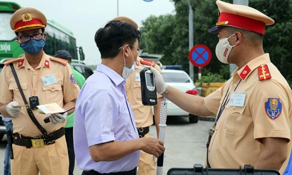 Thủ tướng yêu cầu xử lý nghiêm trường hợp uống rượu, bia mà vẫn lái xe