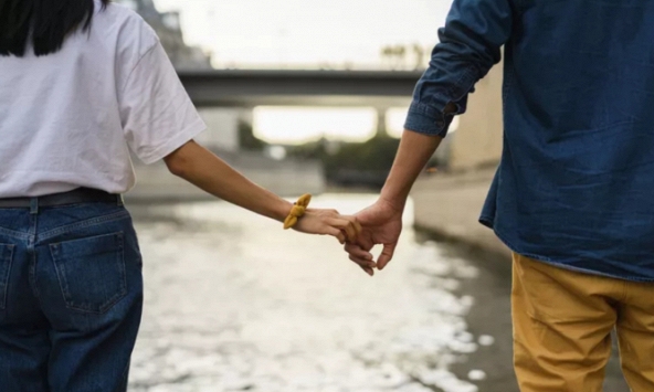 Ứng xử tình cũ: Đừng để “bóng ma quá khứ” ám ảnh hiện tại