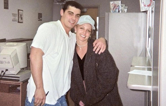  Britney Spears bị chồng cũ đột nhập nhà riêng và phá đám cưới