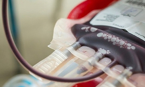 Người đàn ông phải thay máu 12 lần, chạy ECMO 10 ngày vì sốt xuất huyết