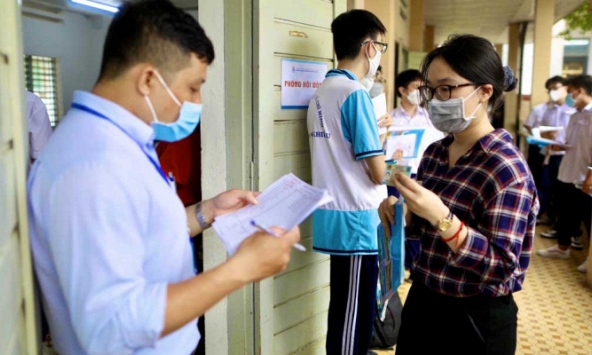 Bộ Giáo dục dự kiến tính lại điểm ưu tiên khi thi đại học, thí sinh 30 điểm không cộng điểm ưu tiên 