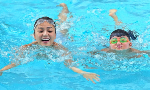 Mùa hè nên cùng chơi gì với con? 