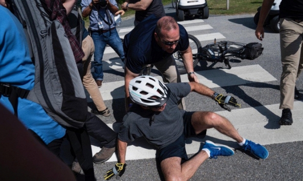 Nhà Trắng thông tin về sức khỏe Tổng thống Biden sau khi ngã xe đạp