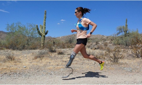 Nữ vận động viên mất một chân và hành trình xác lập kỷ lục chạy marathon 104 ngày liên tiếp