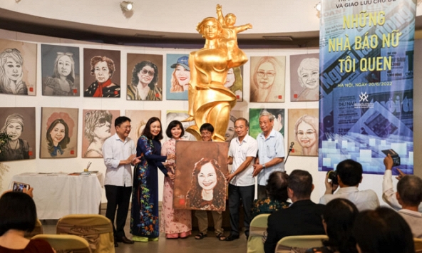 Huỳnh Dũng Nhân: 'Số lượng nhà báo nữ ít hơn nhà báo nam, nhưng không có nghĩa là họ yếu hơn'