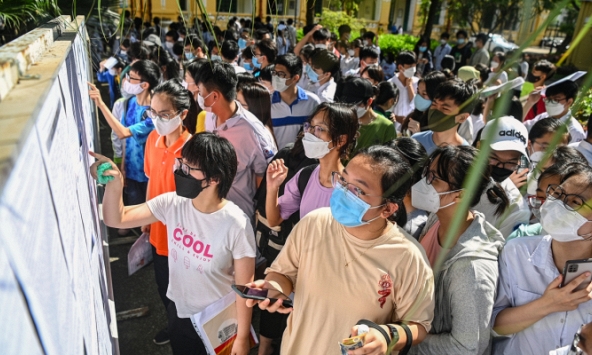 Sở GD&ĐT Hà Nội nói gì về kết quả khảo sát có 72% phụ huynh “đồng ý” tăng học phí?