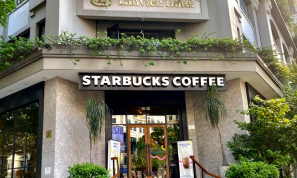 Starbucks đóng cửa hàng đầu tiên ở Hà Nội 