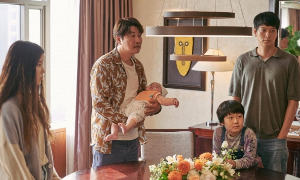 “Baby box” - chiếc hộp em bé có thật tại Hàn Quốc xuất hiện trong phim 'Broker' 