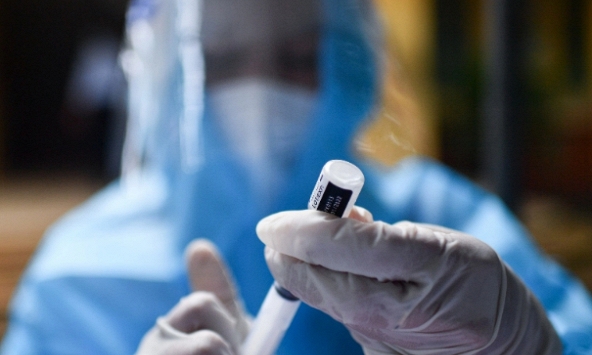 Bộ Y tế nói gì về việc phải ký cam kết nếu không tiêm vaccine Covid-19?