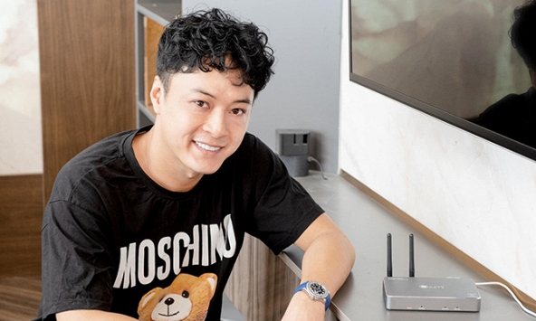 Hà Nội yêu cầu báo cáo thông tin diễn viên Hồng Đăng bị điều tra ở nước ngoài, VTV dừng phát sóng phim do Hồng Đăng thủ vai chính