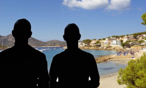 Hai nghệ sĩ nổi tiếng của Việt Nam bị cáo buộc cưỡng hiếp cô gái Anh 17 tuổi