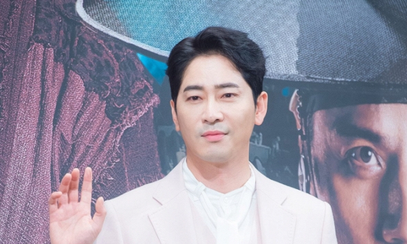 Những ngôi sao mất trắng sự nghiệp vì bê bối tình dục