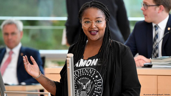 Nữ bộ trưởng da màu đầu tiên của Đức