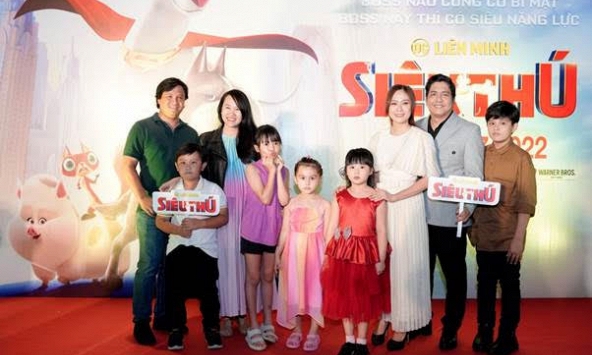 Gia đình sao Việt hân hoan giải cứu các siêu anh hùng trong phim hoạt hình 'Liên minh siêu thú DC'