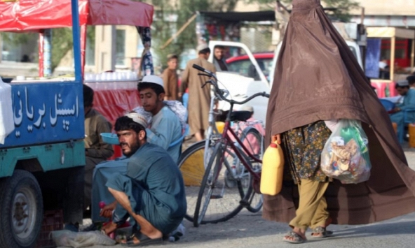 “Phụ nữ và trẻ em gái dưới sự cai trị của Taliban: Cái chết đến gần”