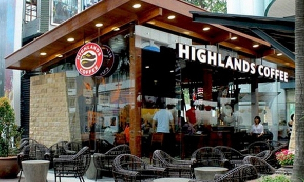 Highlands Coffee – chuỗi F&B của tỷ phú Philippines làm ăn ra sao trên đất Việt?