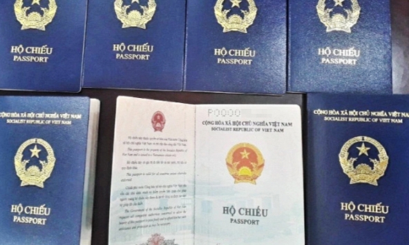 Cộng hòa Czech dừng công nhận hộ chiếu Việt Nam mẫu mới