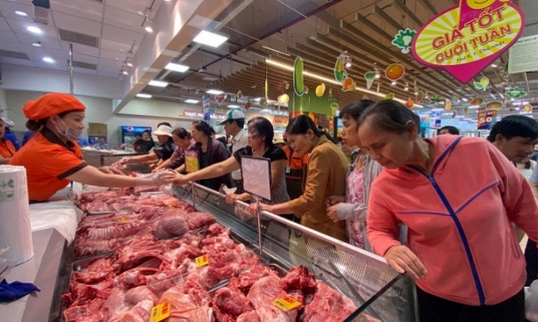 Bộ Tài chính nói về giải pháp cho tình trạng xăng giảm liên tục, hàng hóa vẫn tăng giá