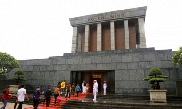 Lăng Chủ tịch Hồ Chí Minh mở cửa trở lại từ 16/8