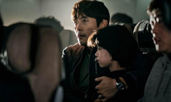 'Hạ cánh khẩn cấp' lập kỷ lục cho điện ảnh Hàn Quốc tại Việt Nam