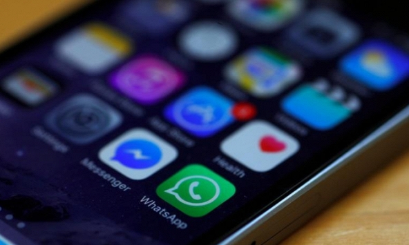 Vì sao người trẻ thấy tự tin hơn khi giao tiếp trực tuyến?