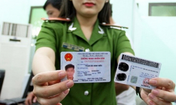 Người dân có bắt buộc phải đổi sang căn cước công dân gắn chip không?