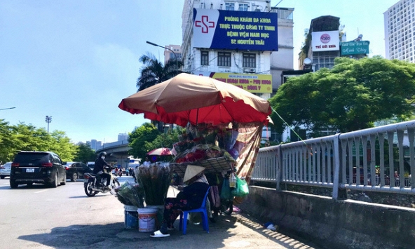 Vì sao miền Bắc vẫn nắng nóng dù đã vào thu?