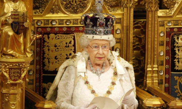 Khối tài sản của Nữ hoàng Anh sẽ được thừa kế ra sao?