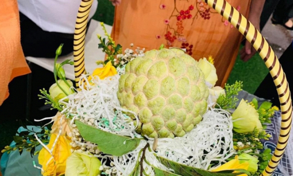 3 quả na ở Lạng Sơn được bán với giá gần 160 triệu đồng