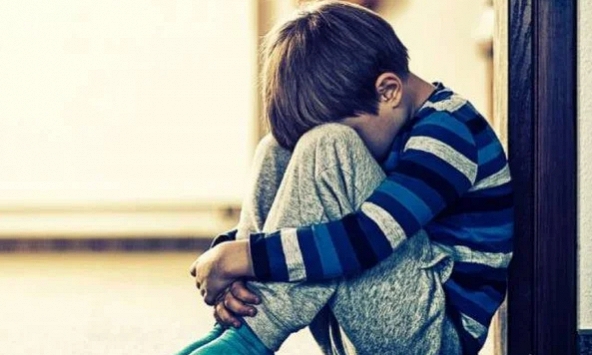 Trẻ tự kỉ: Gia đình có nên hoàn toàn phó mặc cho trung tâm trị liệu?