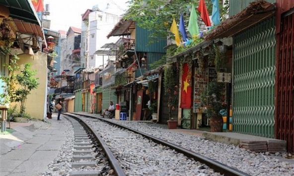 Người dân phố cà phê đường tàu viết đơn xin 'kêu cứu'