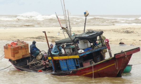 Từ nay đến cuối năm còn 8-10 cơn bão trên Biển Đông