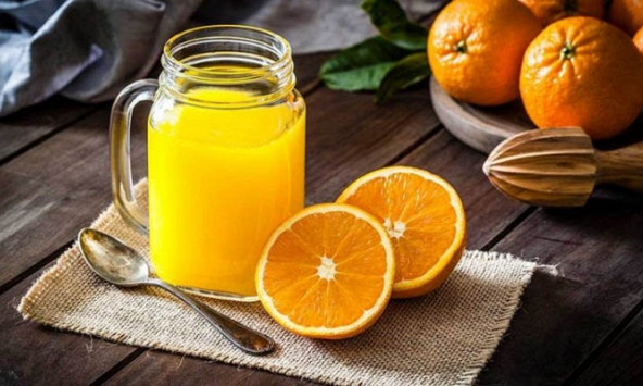 Những ai nên hạn chế uống nước cam?
