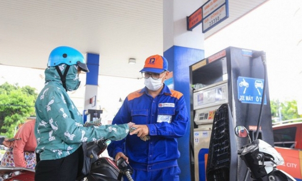 Tăng mức chi phí vận chuyển và phụ phí xăng dầu từ kỳ điều hành tới