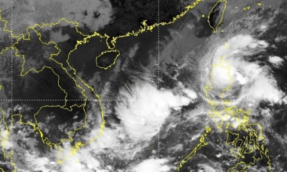 Áp thấp nhiệt đới hình thành trên biền Đông. Miền Trung mưa rất lớn, đề phòng lũ quét, sạt lở