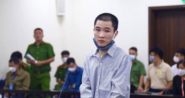 Xét xử kẻ đóng đinh vào đầu bé gái 3 tuổi